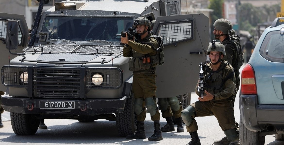 قوات الاحتلال الإسرائيلي في الضفة الغربية/رويترز