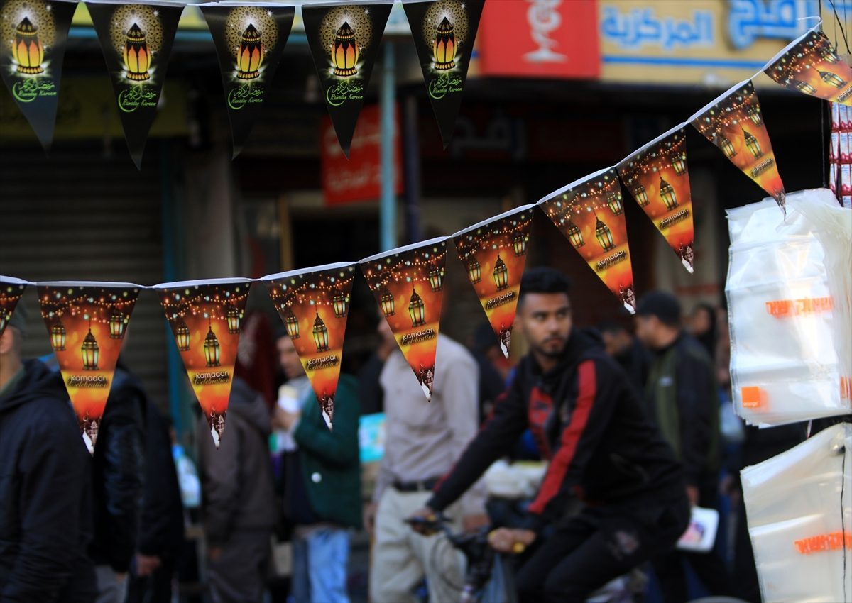 استقبال شهر رمضان في غزة