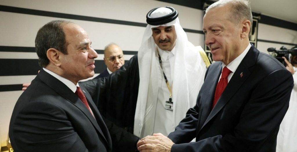 كيف صارت قطر وسيطاً موثوقاً في نزاعات العالم؟