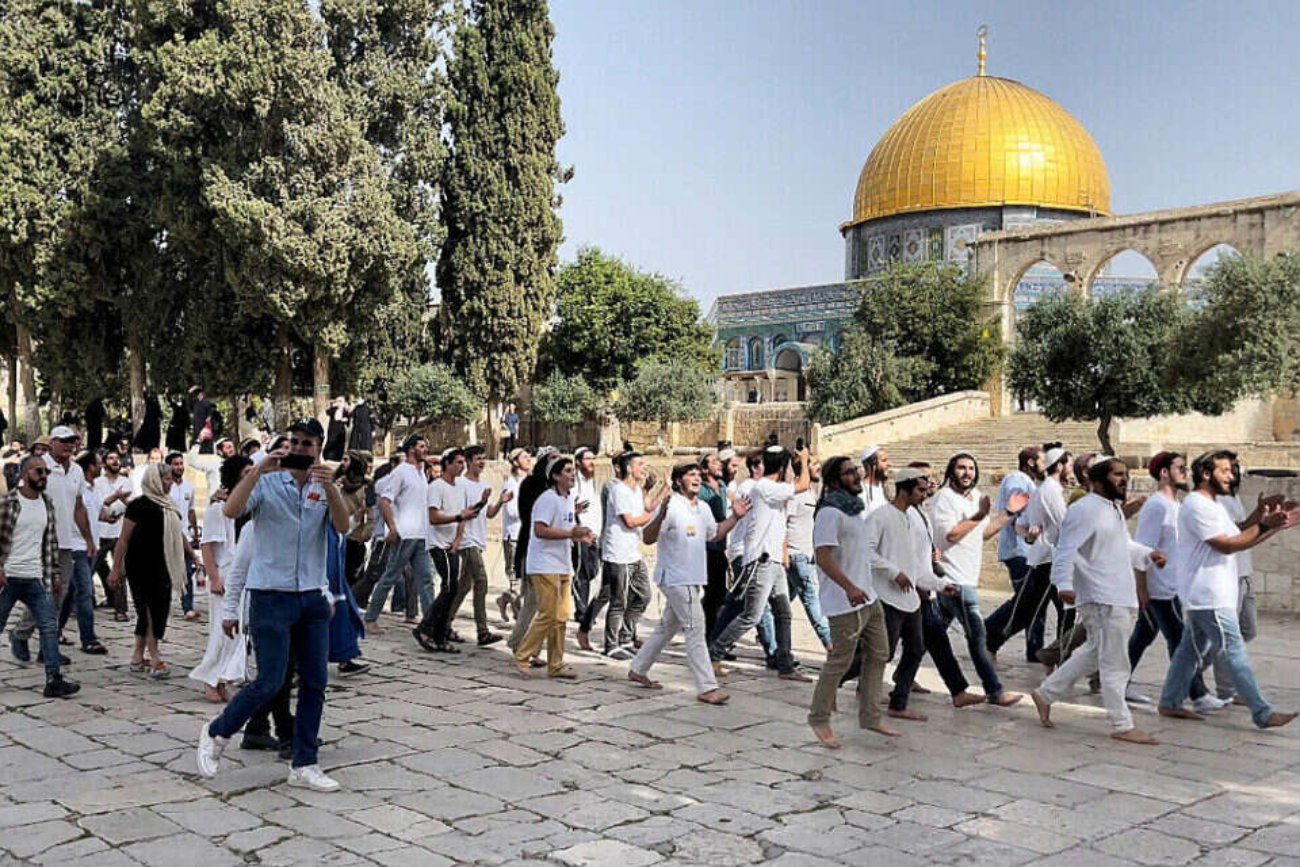 مستوطنون من جماعات الهيكل الصهيونية يقتحمون المسجد الأقصى في 