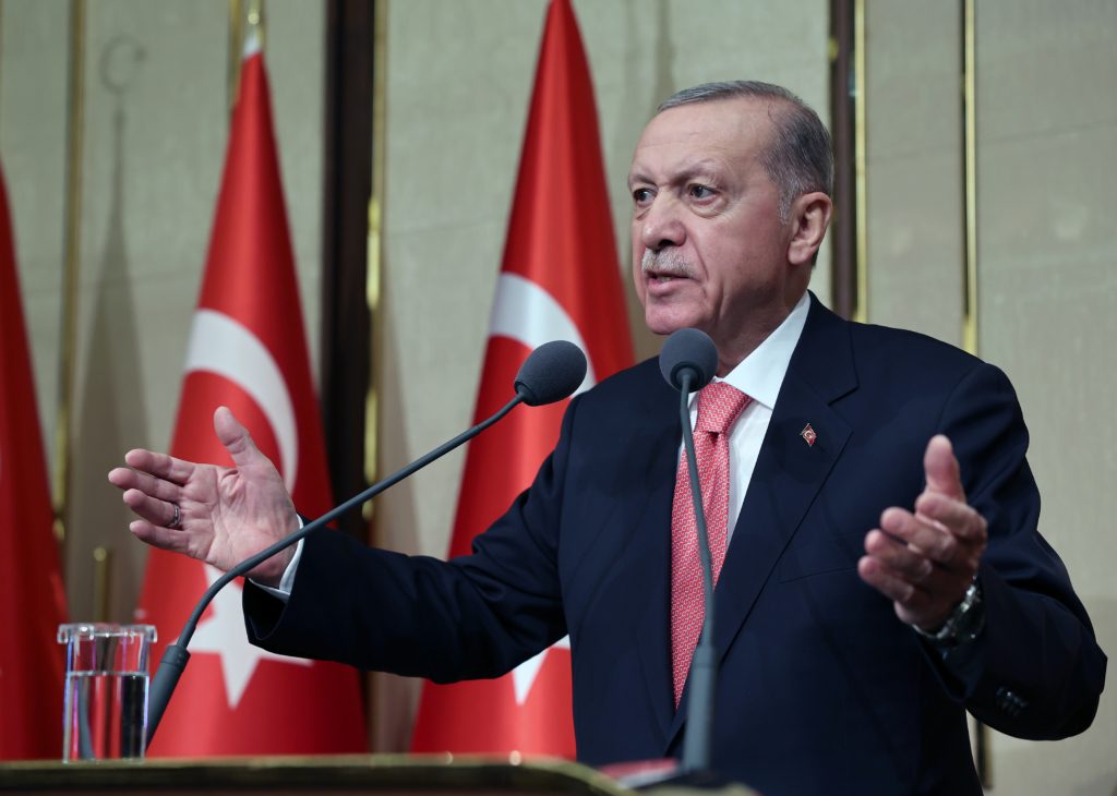 تركيا تعلن تقييد بعض الصادرات إلى إسرائيل من بينها الحديد والفولاذ