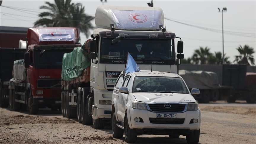 دخول شاحنات مساعدات إلى غزة عبر معبر بيت حانون