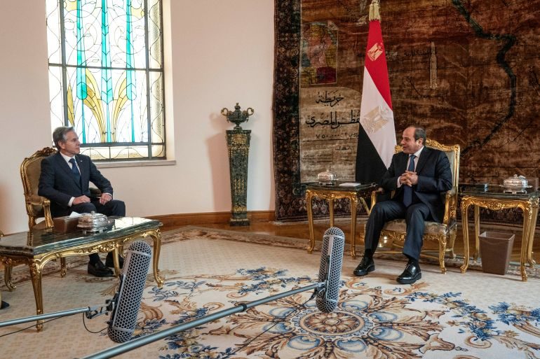 بلينكن يدعو من القاهرة للضغط على حماس لقبول مقترح الهدنة بغزة.. وقيادي بالحركة: مواقفه عقبة أمام أي اتفاق