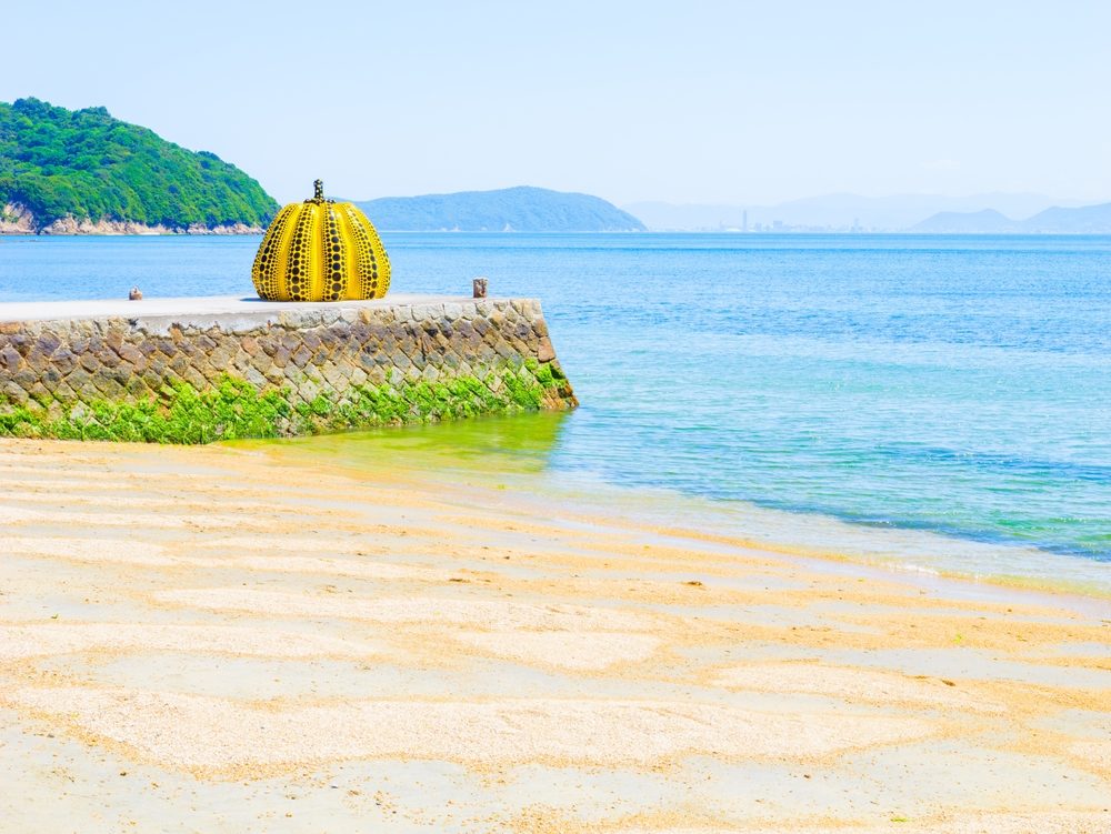 أغرب الشواطئ في اليابان| shutterstock