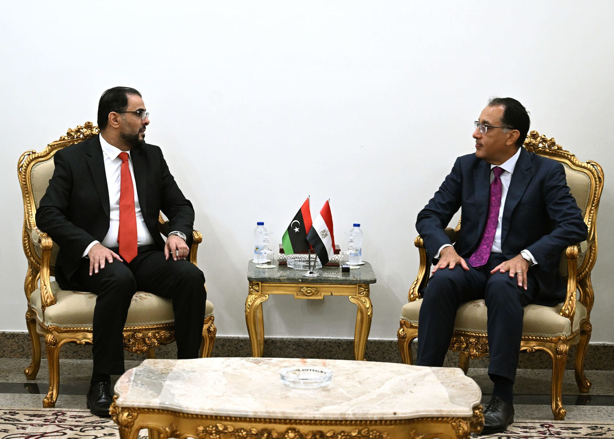حكومة طرابلس “غاضبة” من مصر.. انتقدت استقبال القاهرة “أجسام موازية” ليبية لا تحظى باعتراف دولي