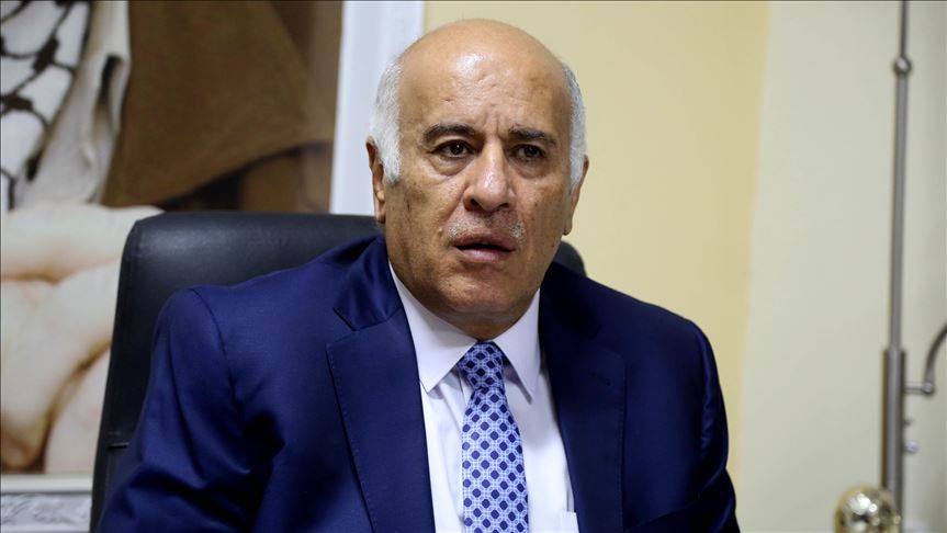 جبريل رجوب يعد أحد أكثر المقربين من عباس/ الأناضول